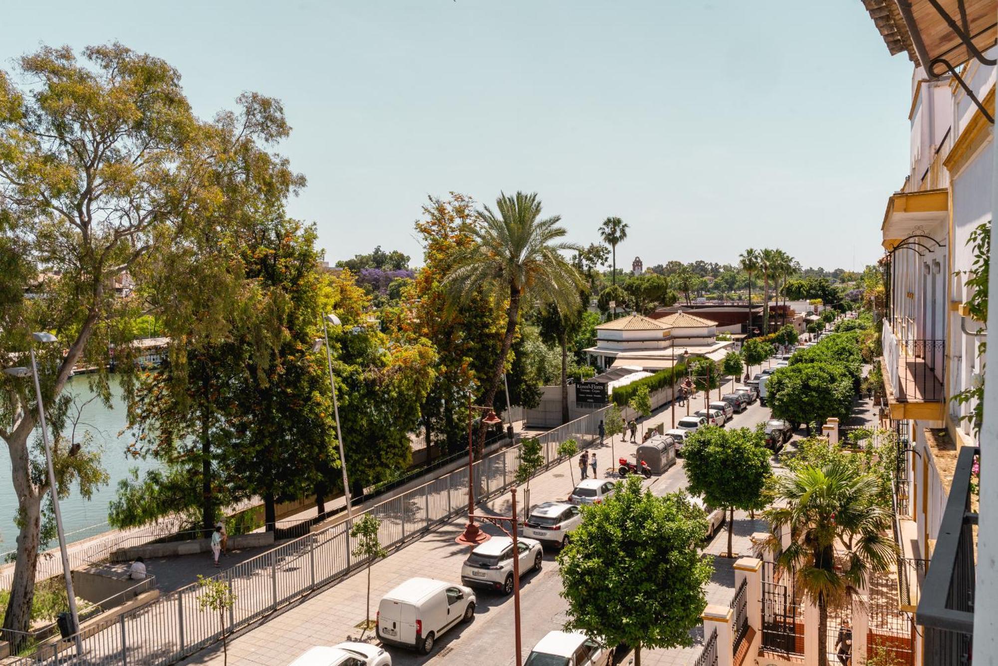 Betis River View Seville Exterior photo